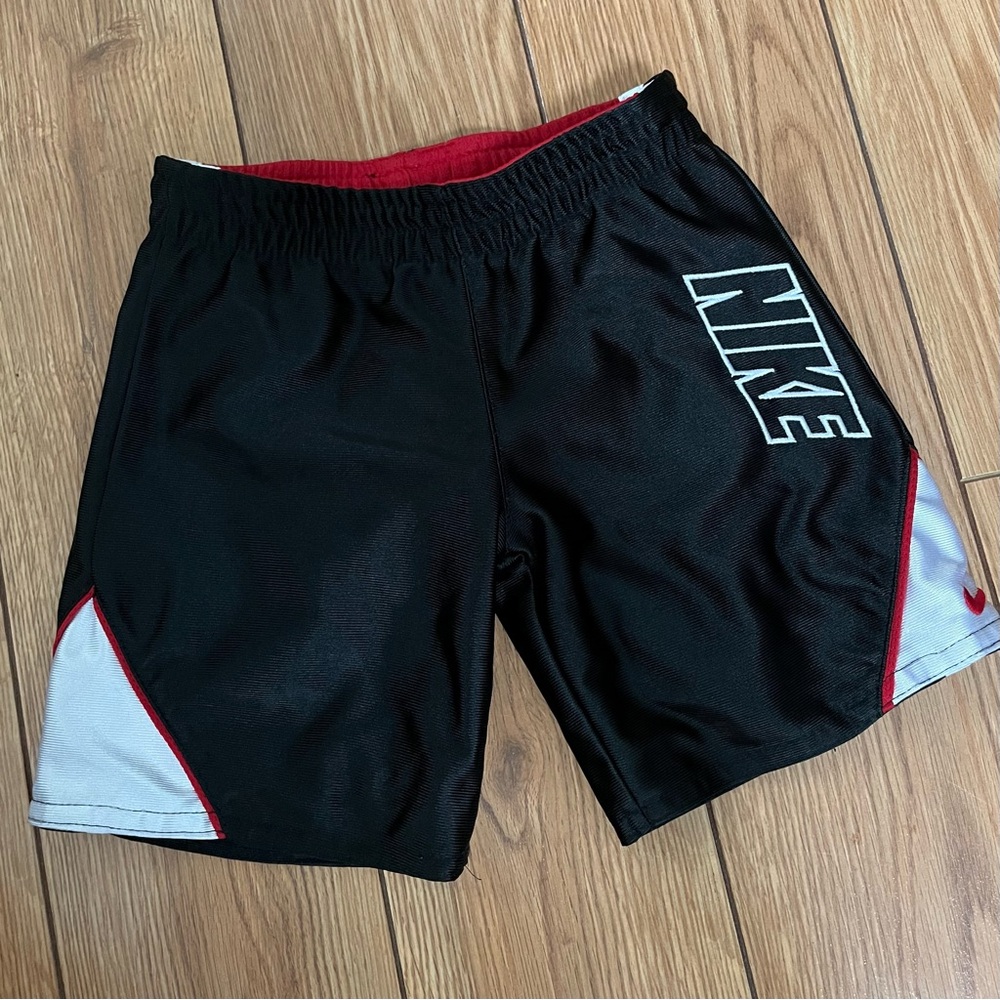 Kids | Toddler Nike Reversible Basketball Shorts - Y2K Classic | Sz: 2T - Picture 5 of 7